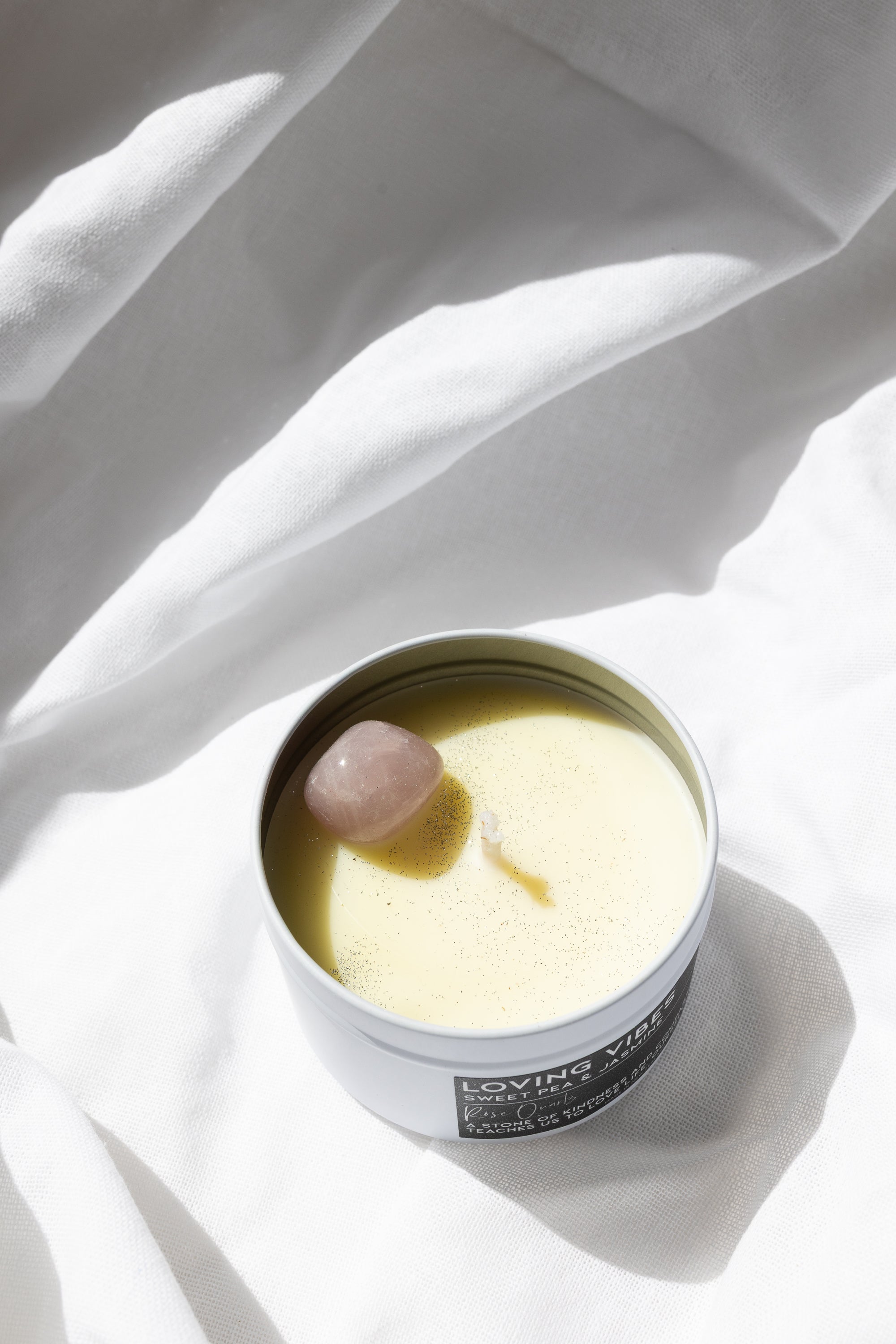 Loving Vibes Crystal Candle - Sweet Pea & Jasmine Scented Coco-Soy Candle with Rose Quartz Crystal